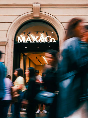 Eventi Maxandco Carousel Desktop 1 MAX&Co.